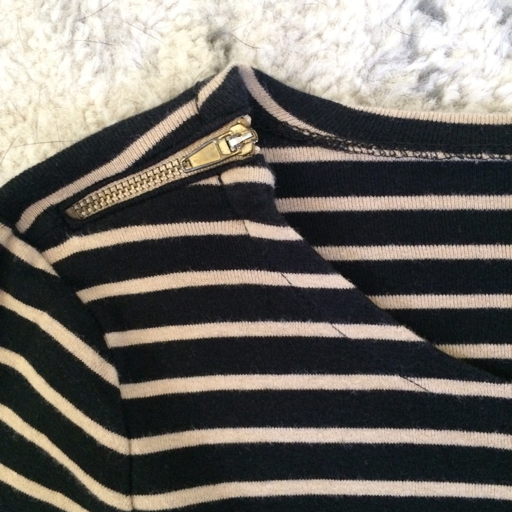 Jones New York striped zipper boat neck blouse
